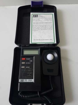 Máy đo ánh sáng TES-1332A